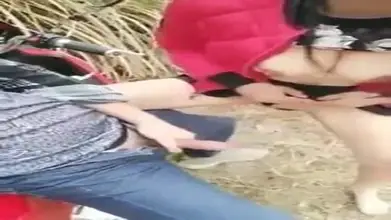 Bercinta di Jalanan Saat Sepi