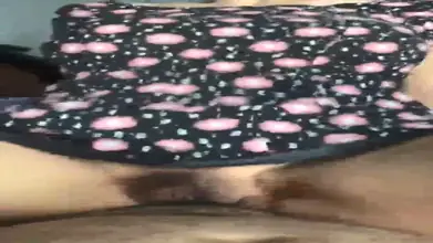 Keponakan Baju Bunga Basah Kuyup